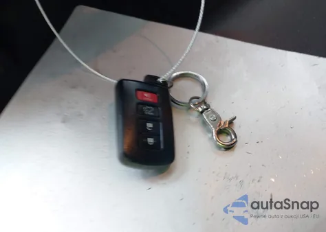 2017 Toyota Rav4 Se из США, поврежденный, VIN 2T3NFREV4HW339896